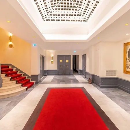 Апартаменты Exceptional Apt With 3 Terraces & Eiffel Tower View - Mobility Lease *