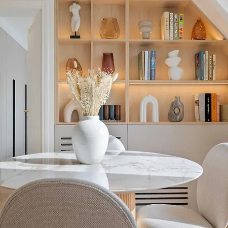Exceptional Apt With 3 Terraces & Eiffel Tower View - Mobility Lease Париж