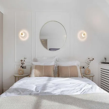 Exceptional Apt With 3 Terraces & Eiffel Tower View - Mobility Lease 公寓 *