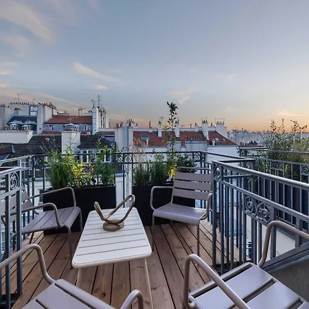 Exceptional Apt With 3 Terraces & Eiffel Tower View - Mobility Lease *
