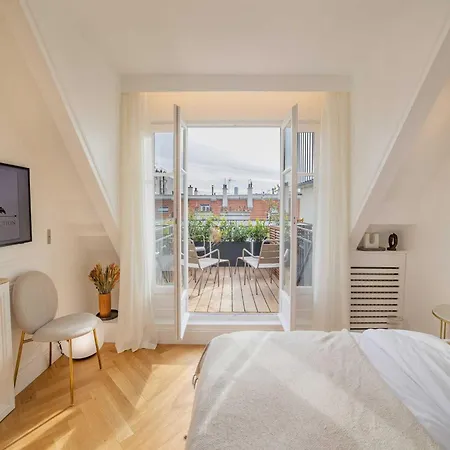 Apartment Exceptional Apt With 3 Terraces & Eiffel Tower View - Mobility Lease *