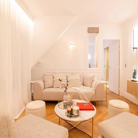 Exceptional Apt With 3 Terraces & Eiffel Tower View - Mobility Lease * Paříž